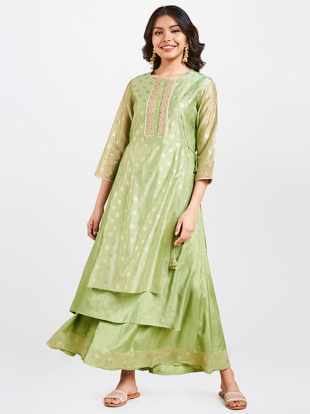 

Global Desi Women Green Self Design Kurta with Skirt