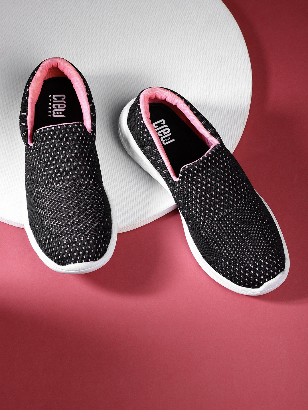 

Crew STREET Women Black & Pink Woven Design Walking Shoes