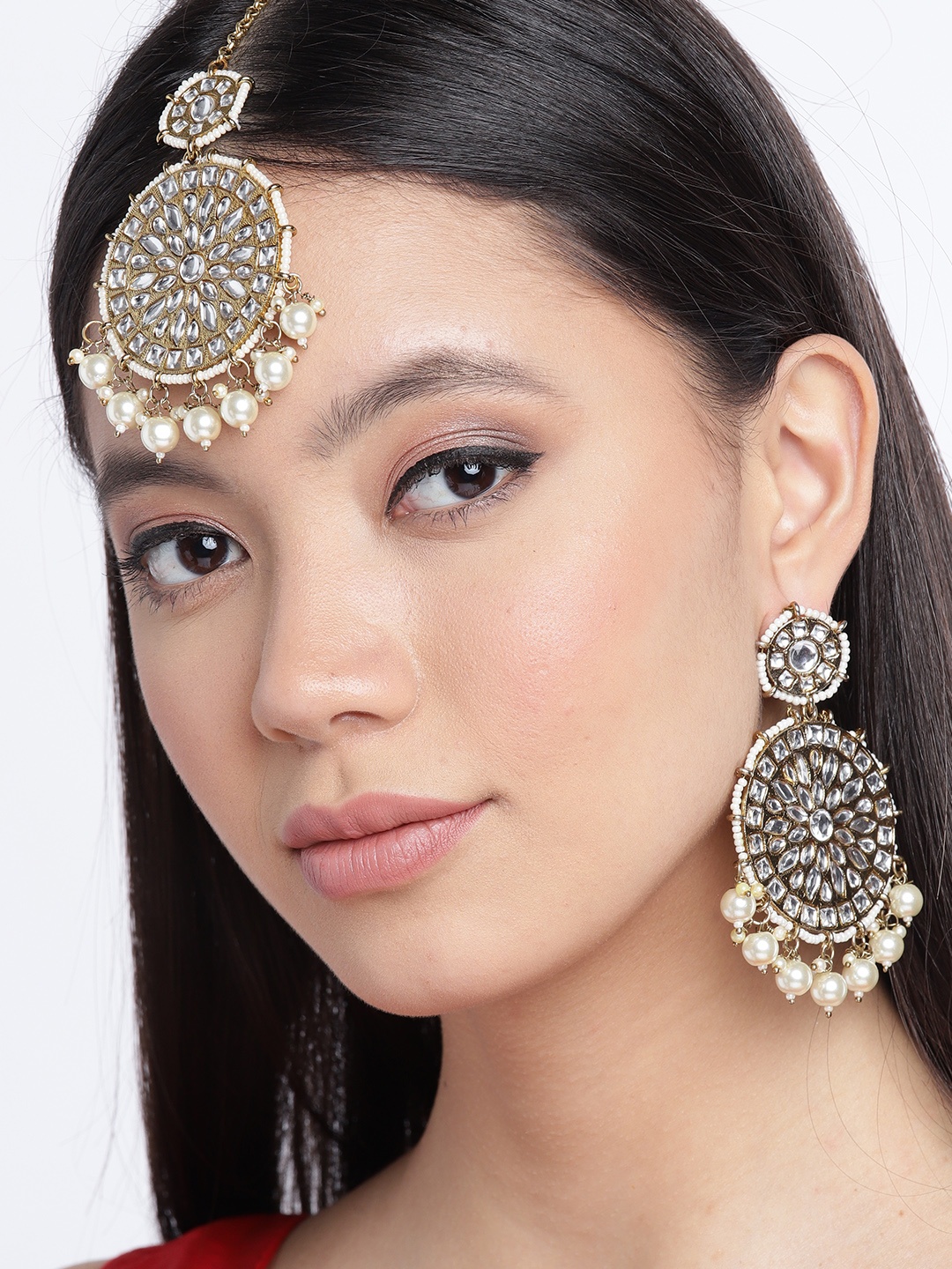 

Zaveri Pearls Off-White Antique Gold-Plated Kundan & Beaded Jewellery Set