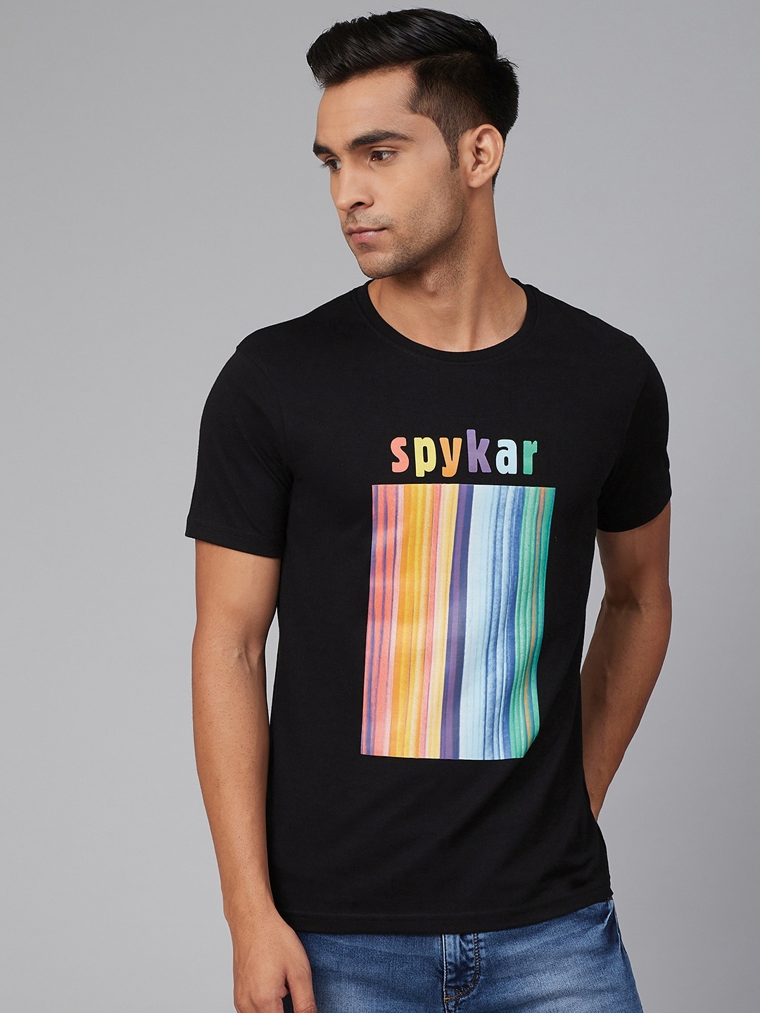 

UnderJeans by Spykar Men Black & Yellow Printed Round Neck T-shirt