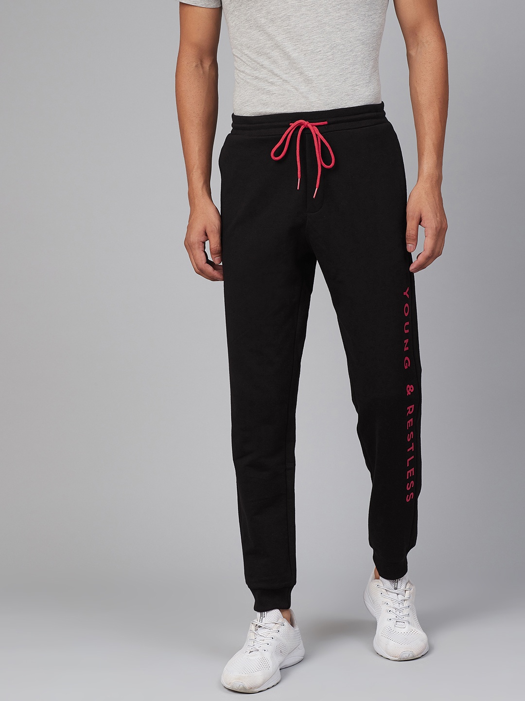 

UnderJeans by Spykar Men Black Printed Detail Joggers
