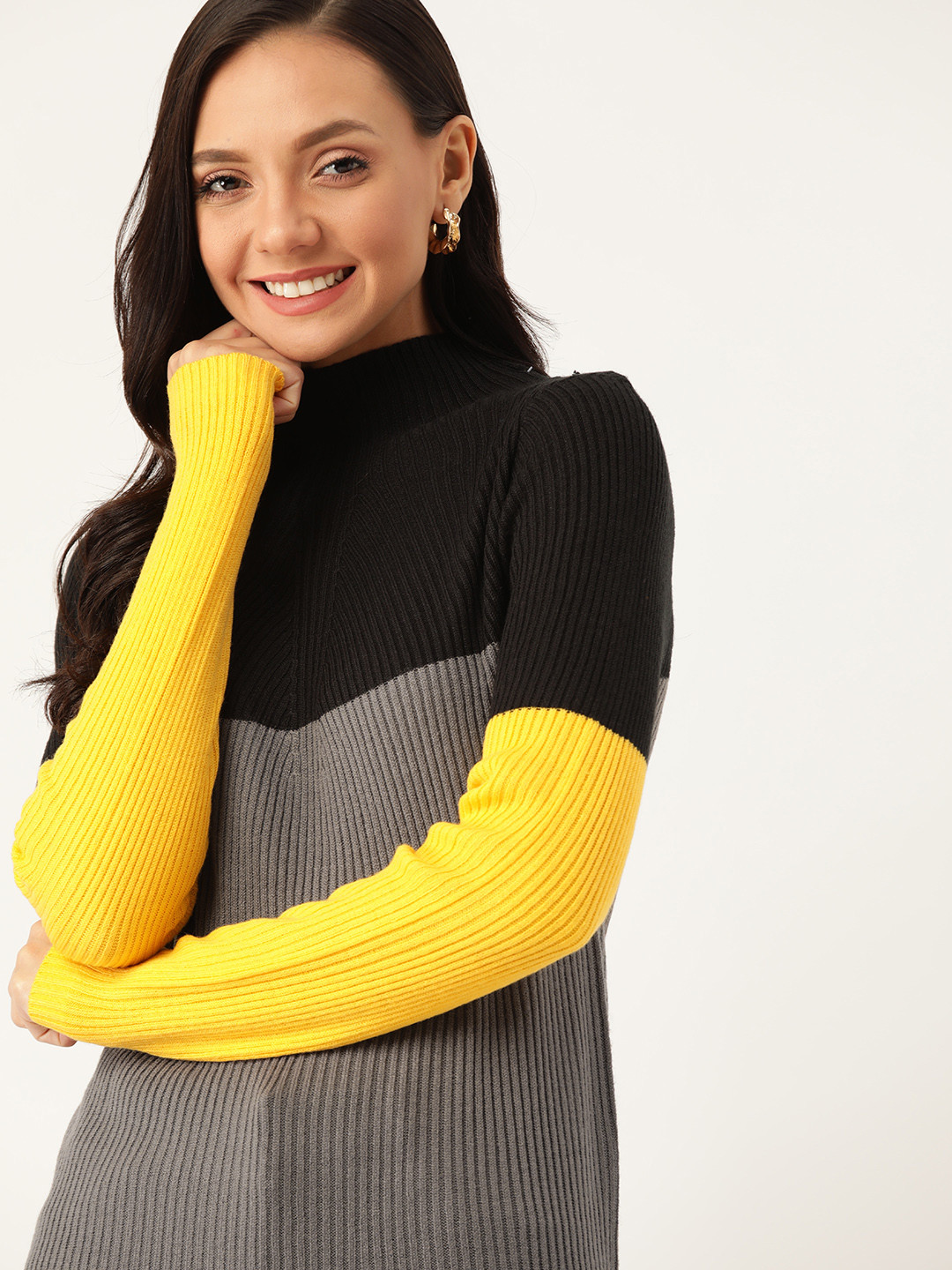 

DressBerry Women Charcoal Grey & Black Colourblocked Pullover Sweater