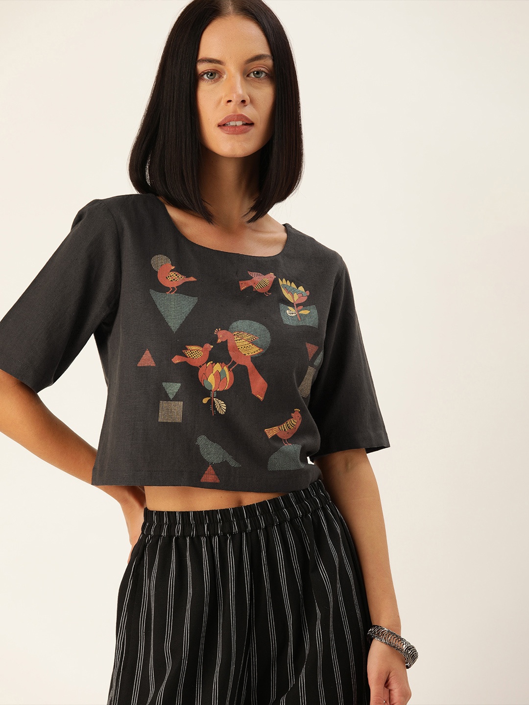 

Varanga Women Charcoal Grey Printed Boxy Crop Top