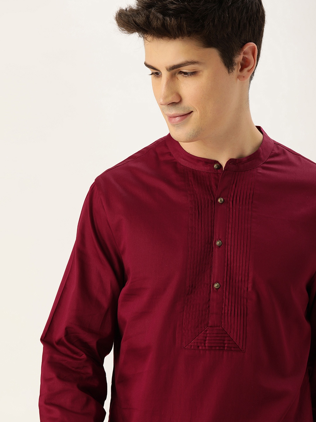 

House of Pataudi Men Maroon Solid Straight Kurta with Tucks