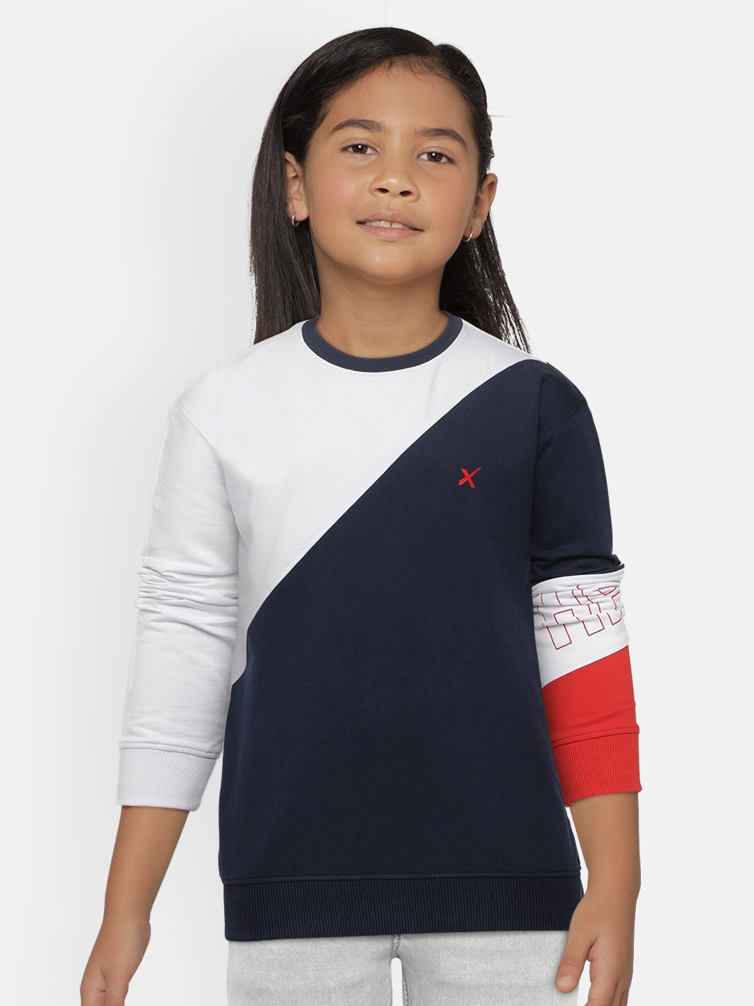 

HRX by Hrithik Roshan Girls White Colourblock Antimicrobial Bio-Wash Lifestyle Sweatshirt