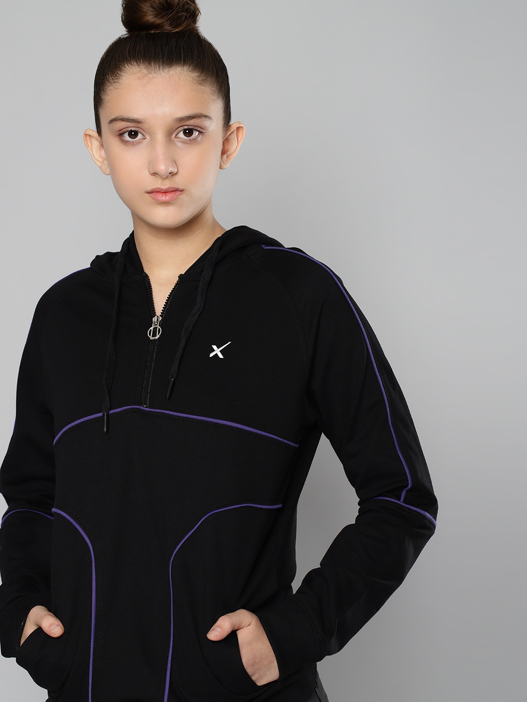 

HRX by Hrithik Roshan Girls Black Solid Antimicrobial Rapid-Dry Active Sweatshirt