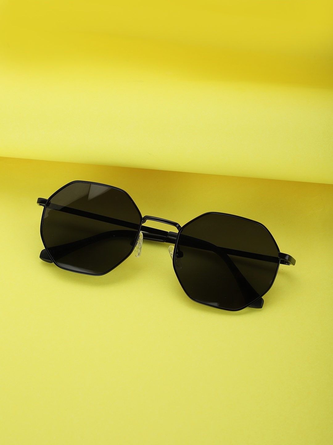 

Carlton London Men Polarised Other Sunglasses 201957-C1, Black