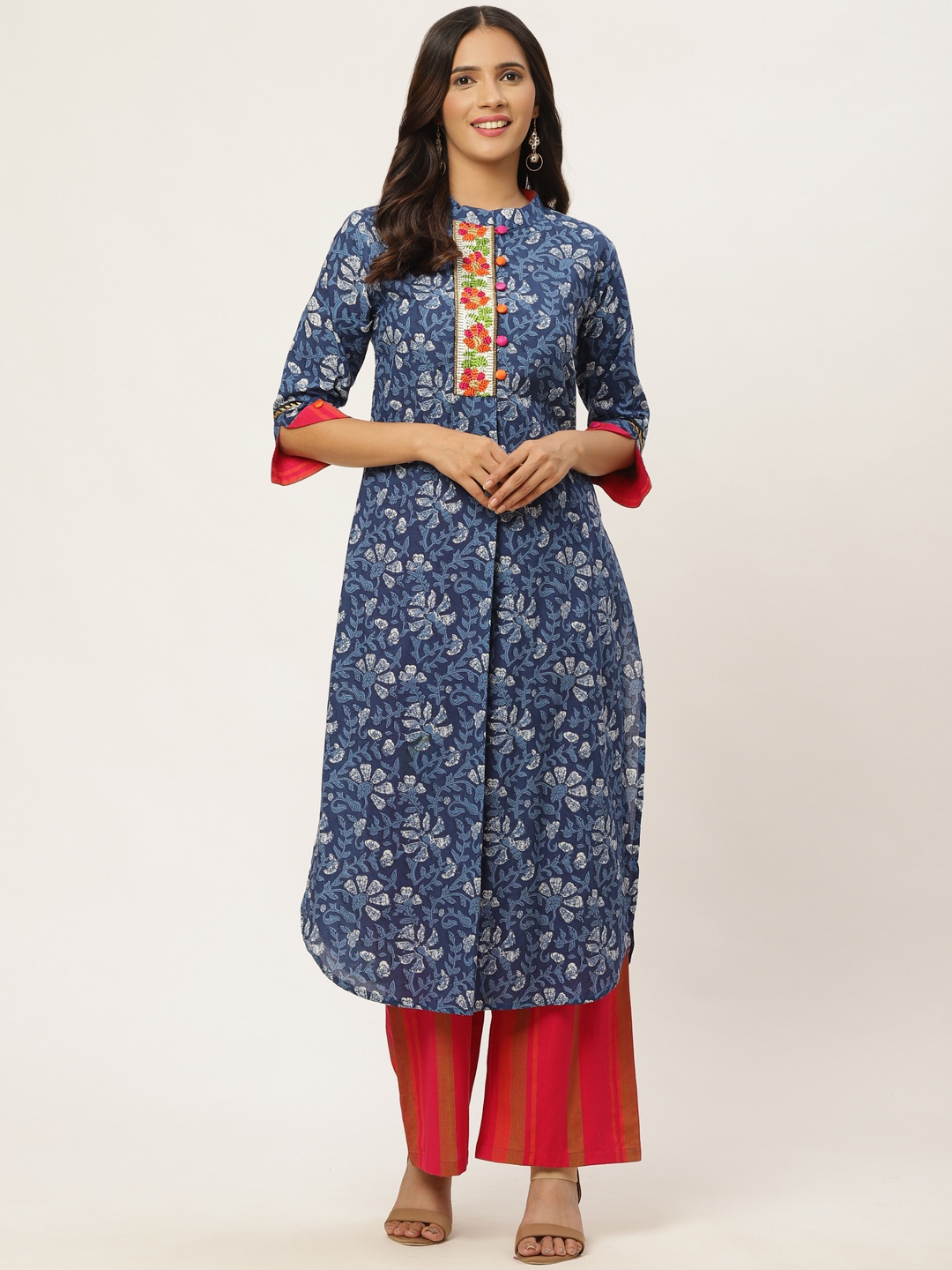 

FABRIC FITOOR Women Blue & Coral Red Printed Kurta with Palazzos
