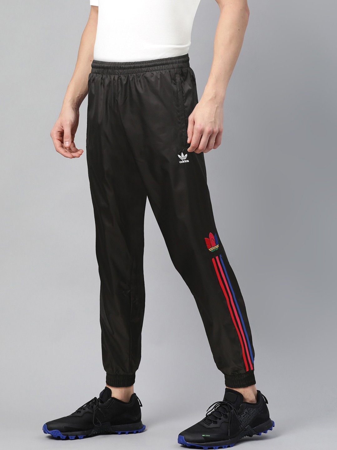

ADIDAS Originals Men Black Solid 3D Trefoil 3-Stripes Joggers