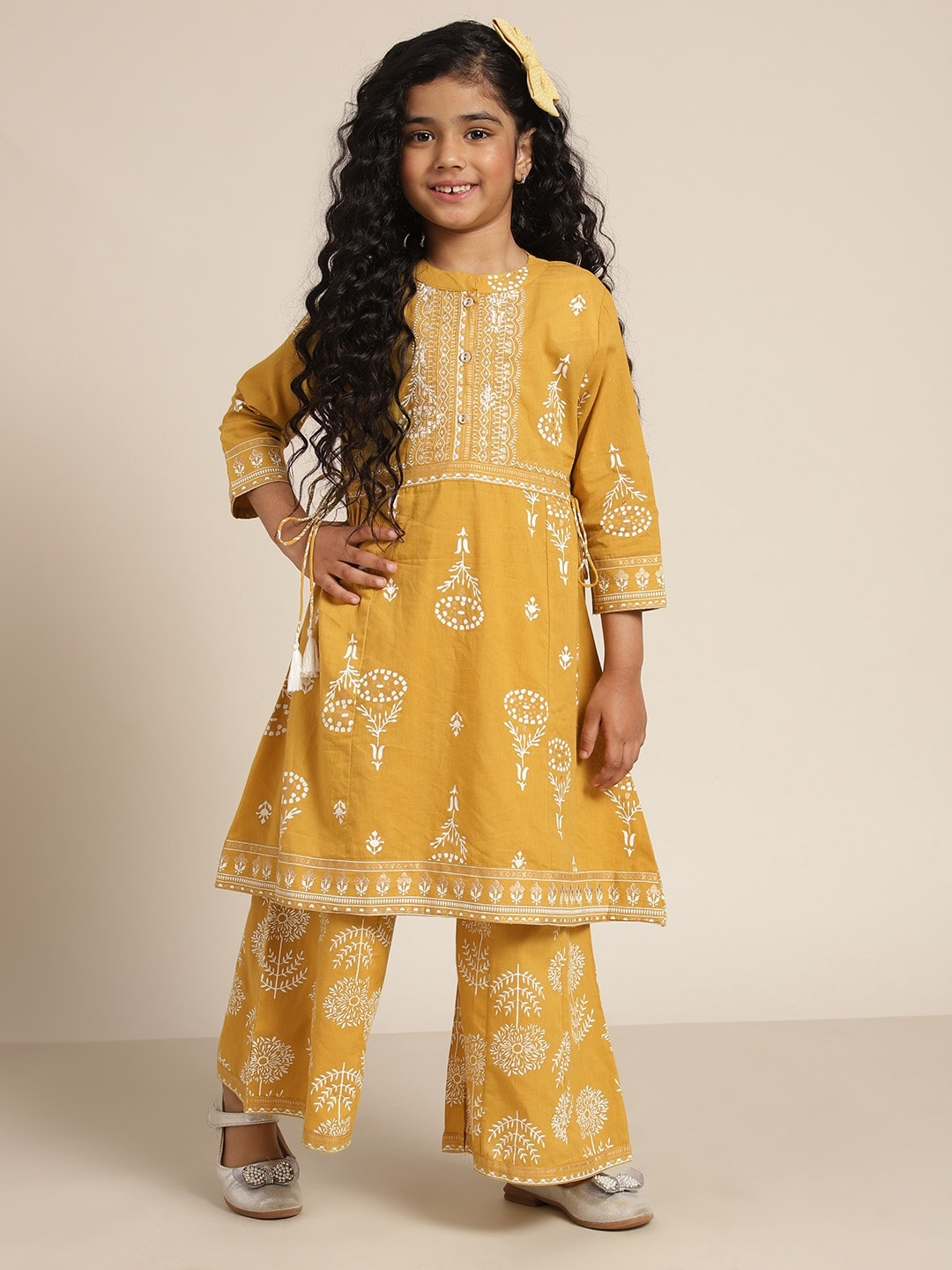

Sangria Girls Mustard Yellow & White Floral Print Kurta with Palazzos