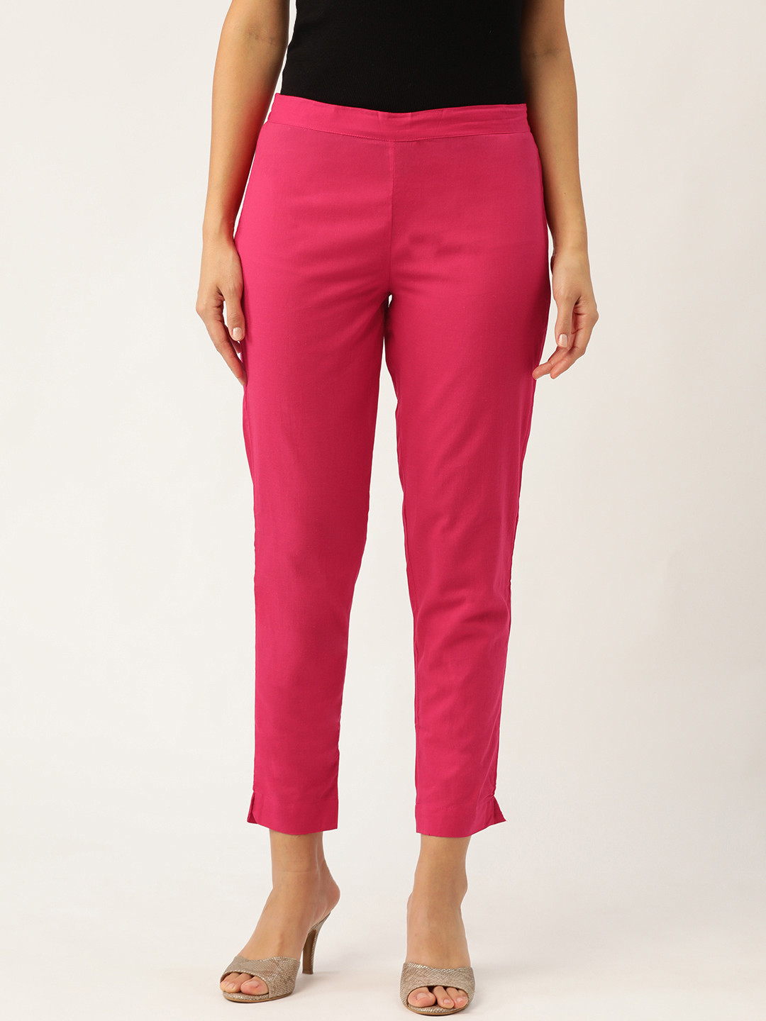 

Sangria Women Pink Regular Fit Solid Cropped Trousers