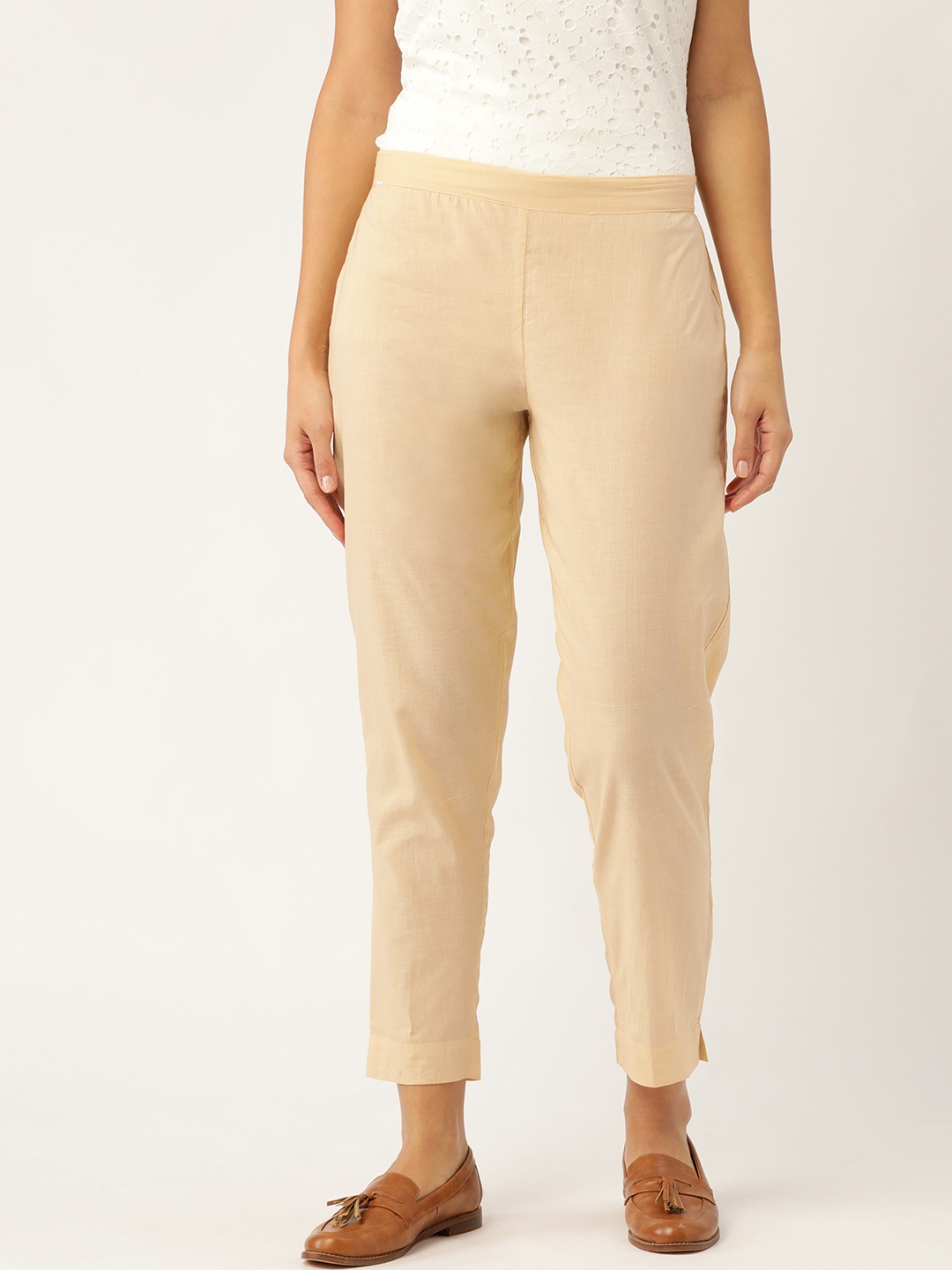 

Sangria Women Beige Regular Fit Solid Cropped Trousers