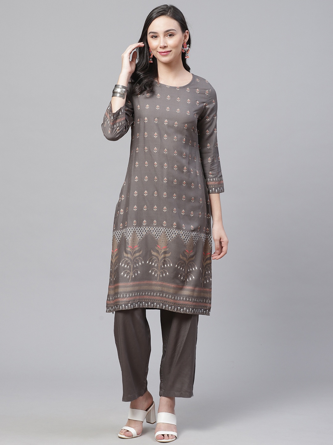 

Chhabra 555 Women Grey & White Khari Print Made to Measure Kurta Set