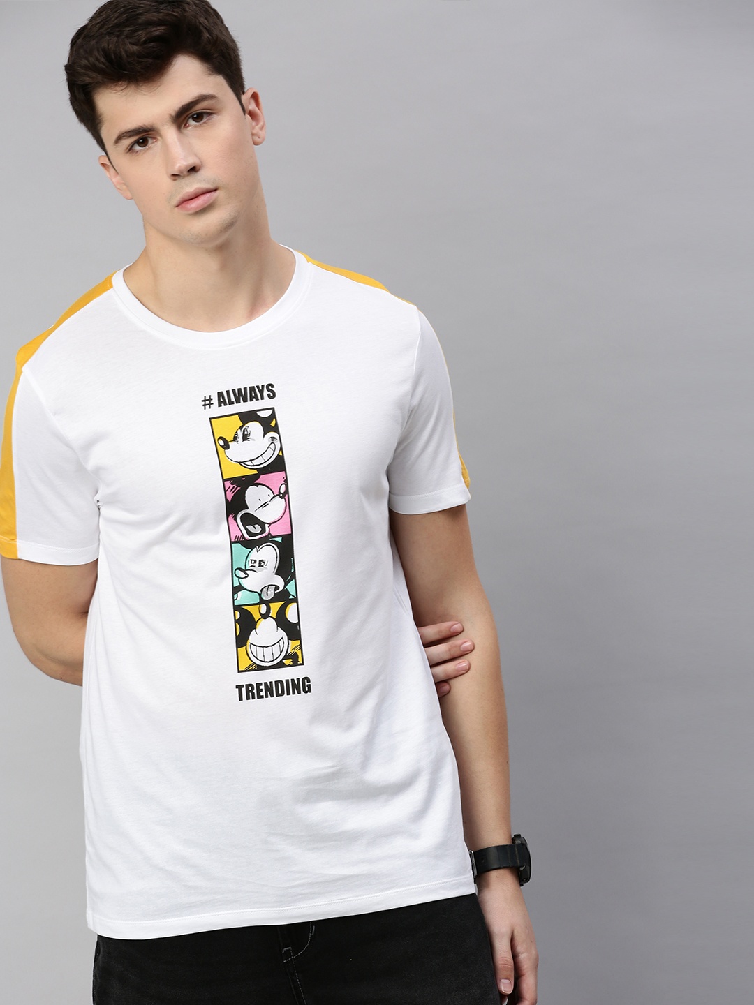 

Kook N Keech Disney Men White Printed Round Neck Relaxed T-shirt