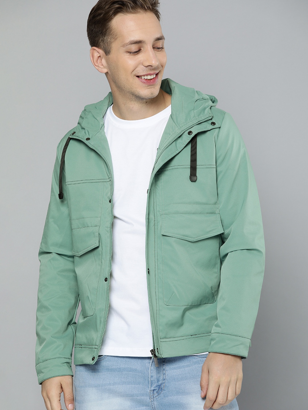 

Mast & Harbour Men Green Solid Padded Jacket