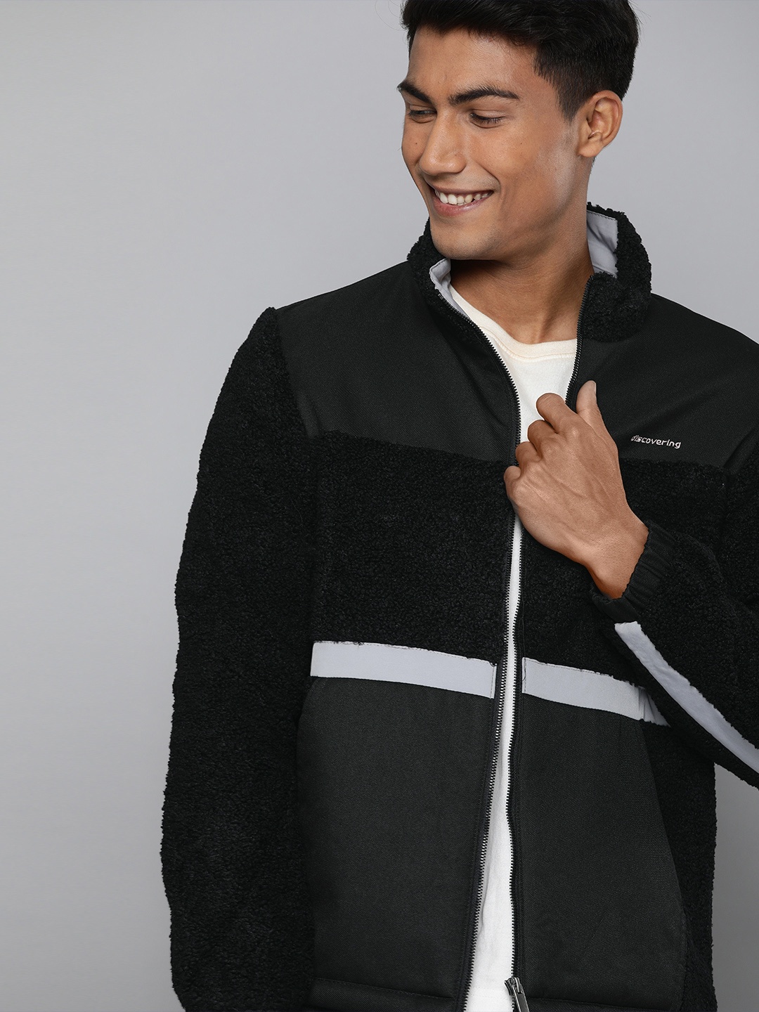 

Mast & Harbour Men Black Solid Tailored Jacket