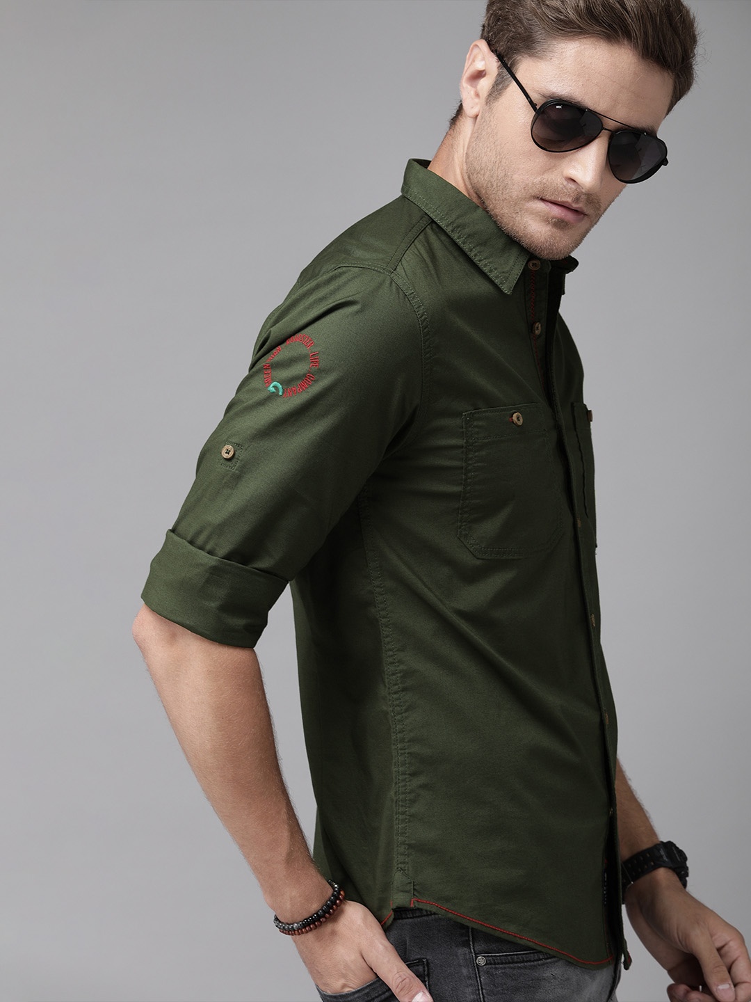 

Roadster Green Turn Men Olive Sustainable Sorona Blend Shirt
