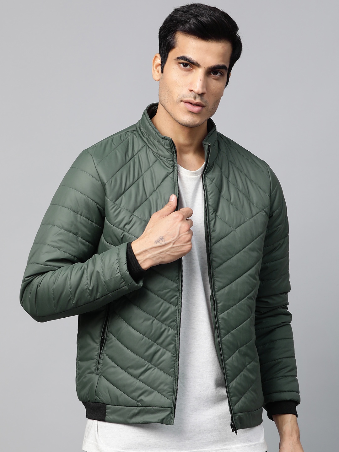 

Roadster Men Olive Green Solid Padded Jacket