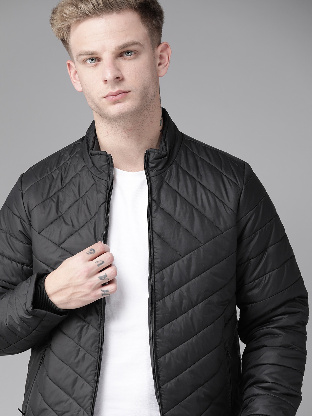 

Roadster Men Black Solid Padded Jacket