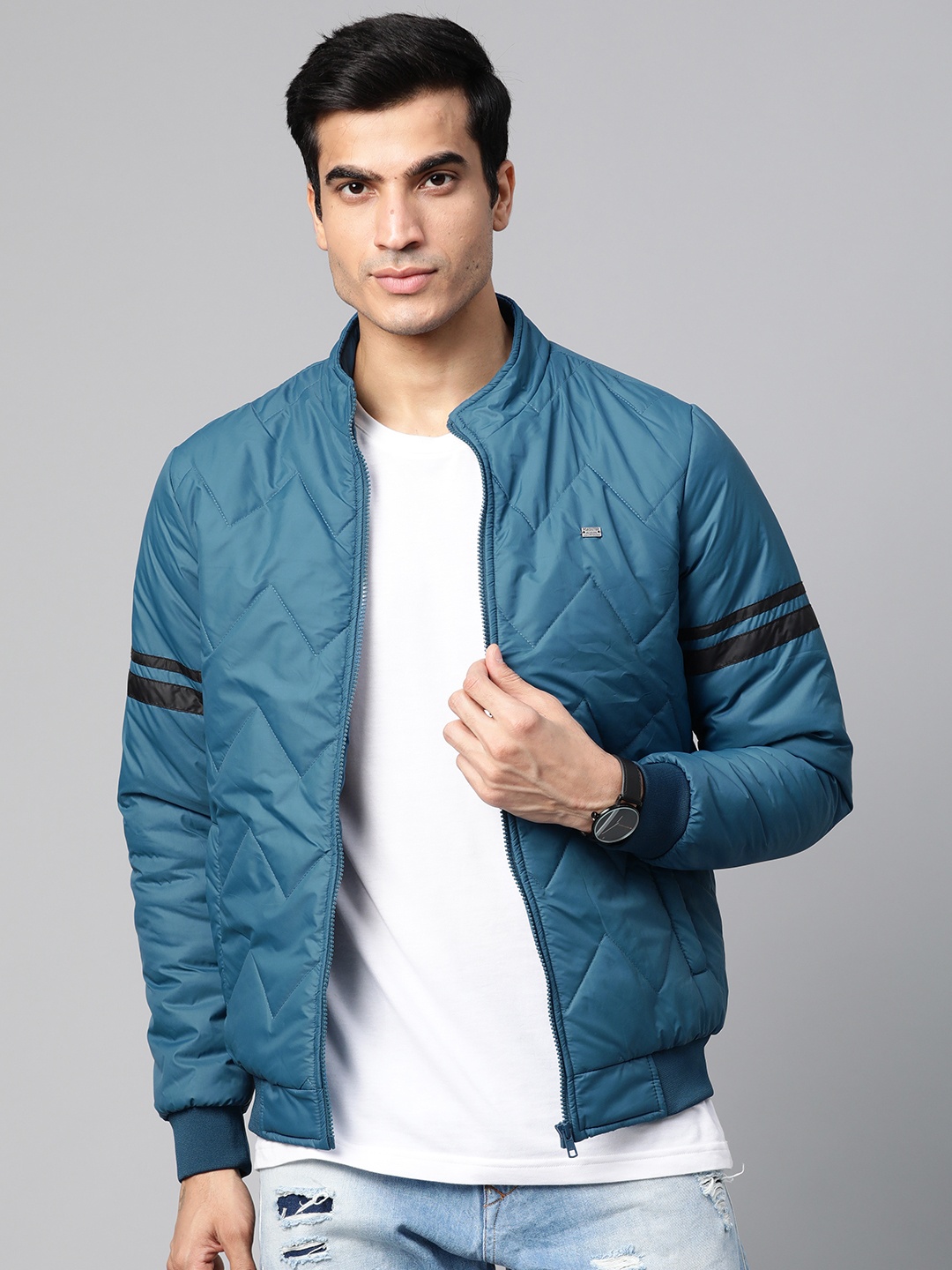 

Roadster Men Blue Solid Quilted Jacket