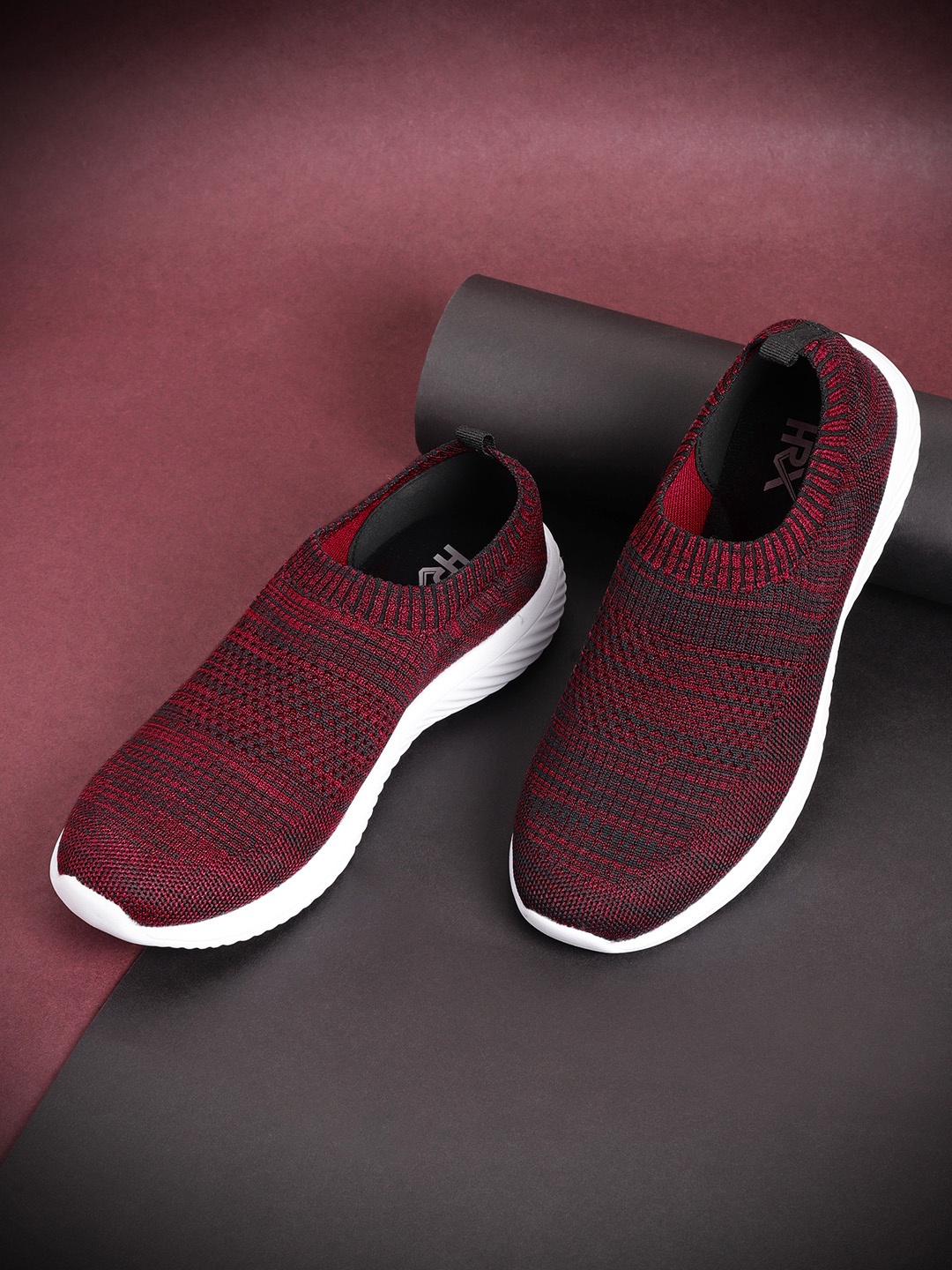 

HRX by Hrithik Roshan Women Red & Black Walk Ride Running Shoes
