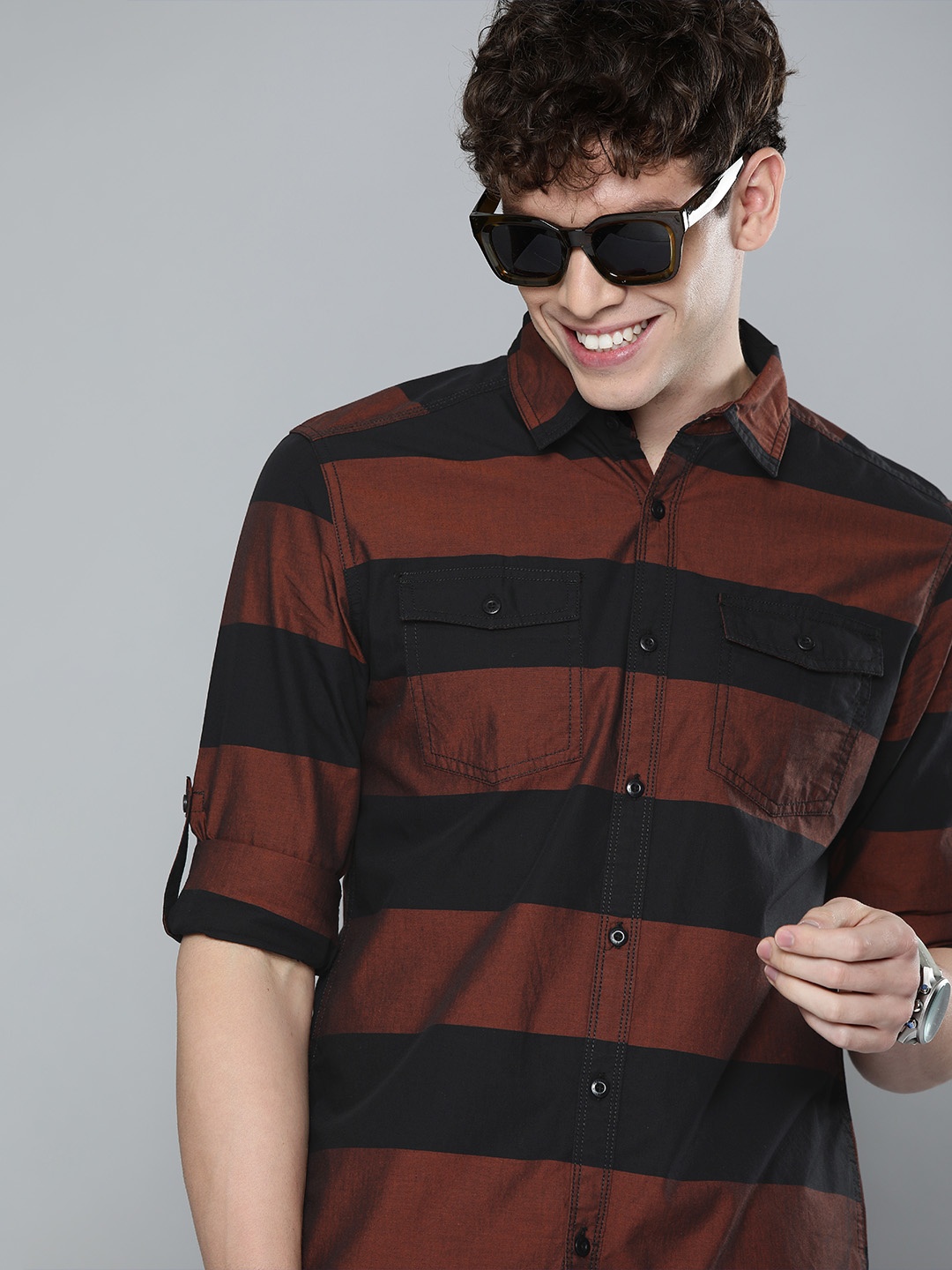 

HERE&NOW Men Black & Rust Orange Slim Fit Striped Casual Shirt