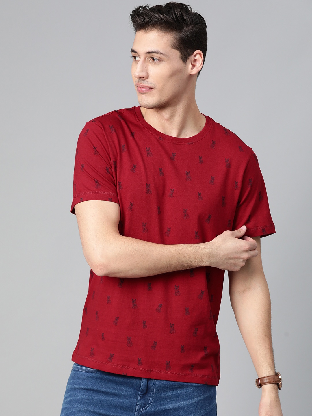 

Mast & Harbour Men Maroon Printed Round Neck T-shirt