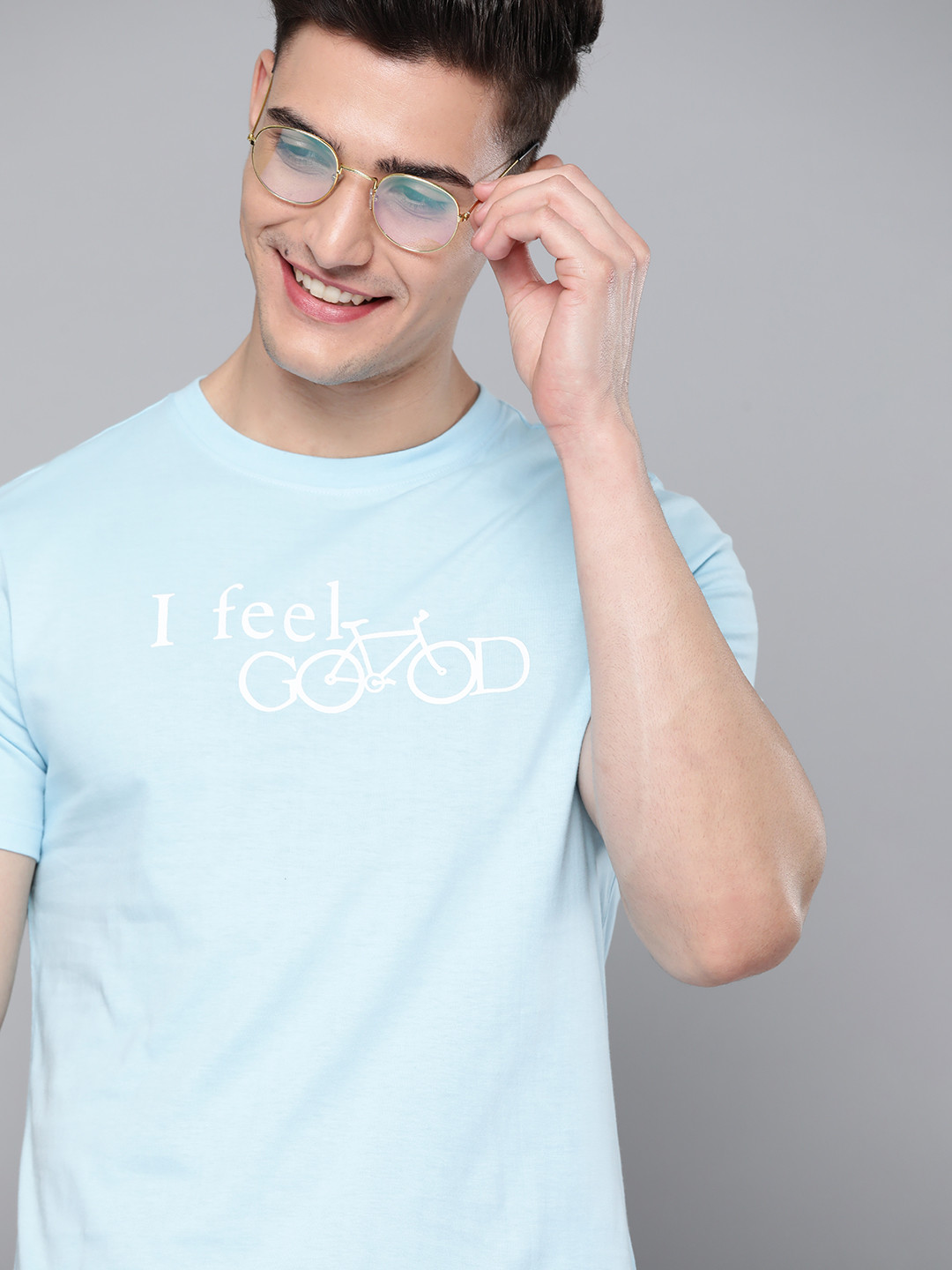 

Mast & Harbour Men Blue & White Typography Printed Pure Cotton T-shirt