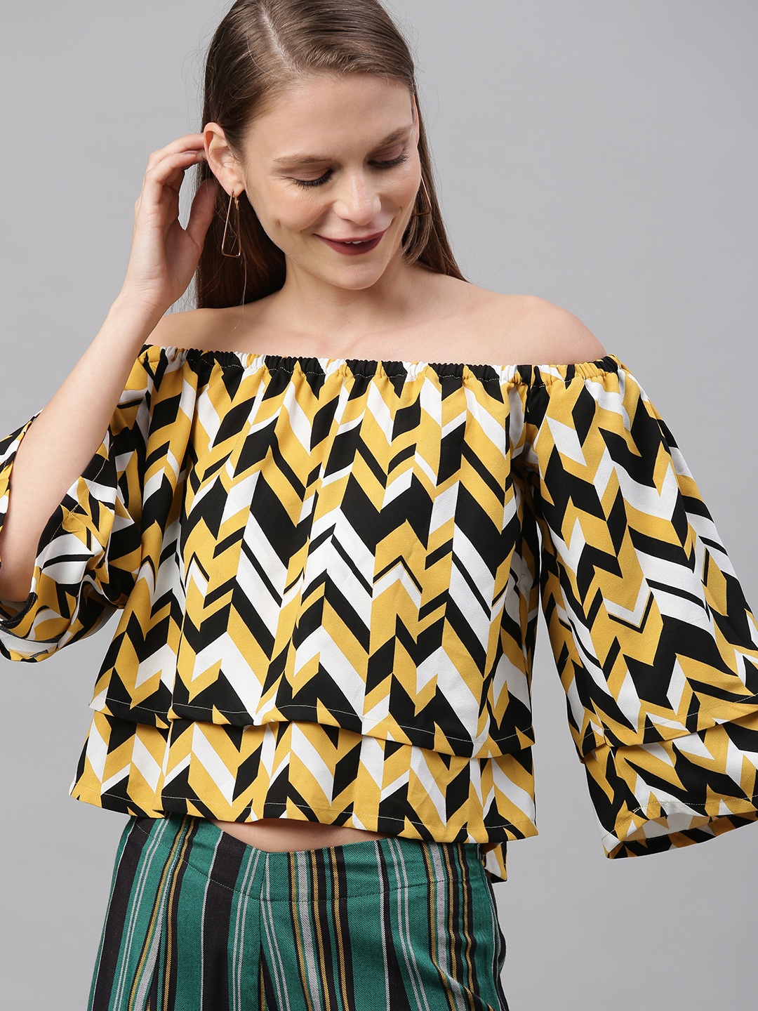 

HERE&NOW Women Mustard Yellow & White Chevron Printed Off Shoulder Bardot Top