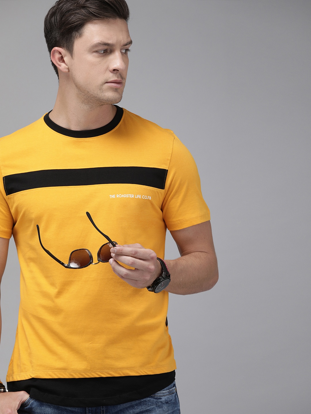 

Roadster Men Mustard Yellow Black Striped Round Neck Pure Cotton T-shirt