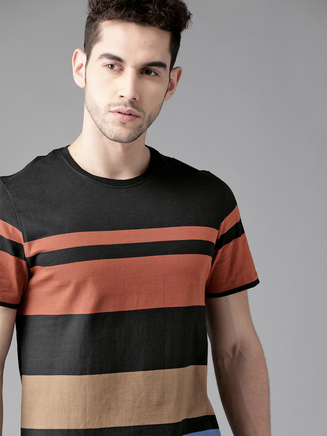 

Roadster Men Black Rust Orange Pure Cotton Striped Round Neck Pure Cotton T-shirt