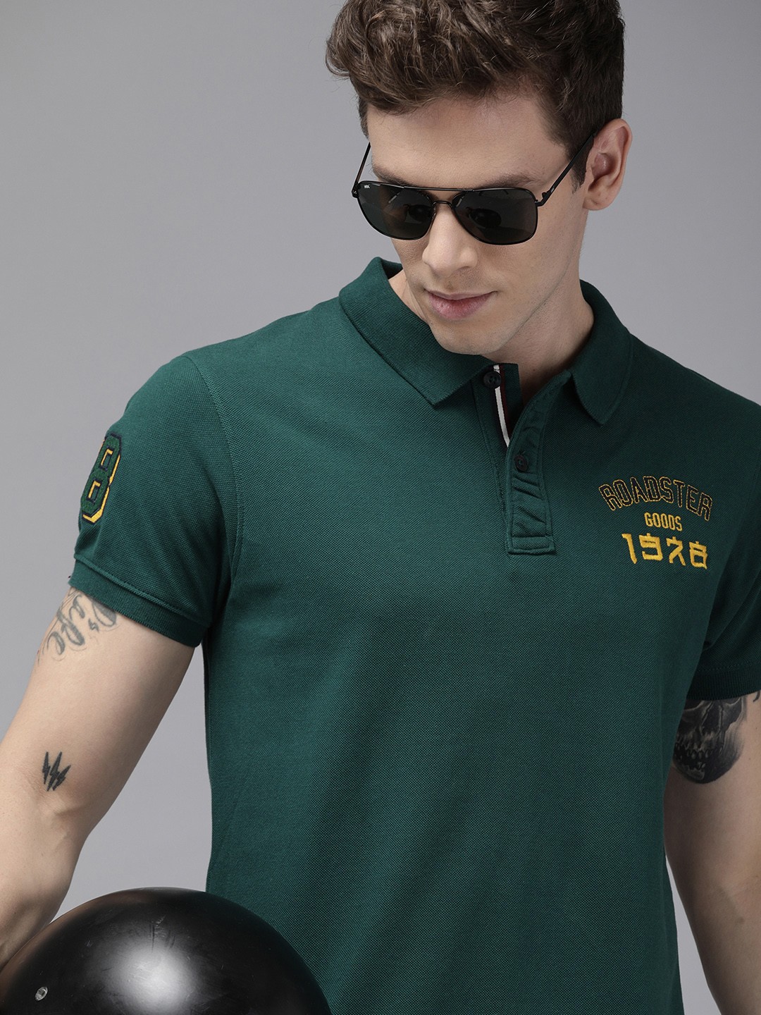 

Roadster Men Green Solid Polo Collar Pure Cotton T-shirt with Embroidery