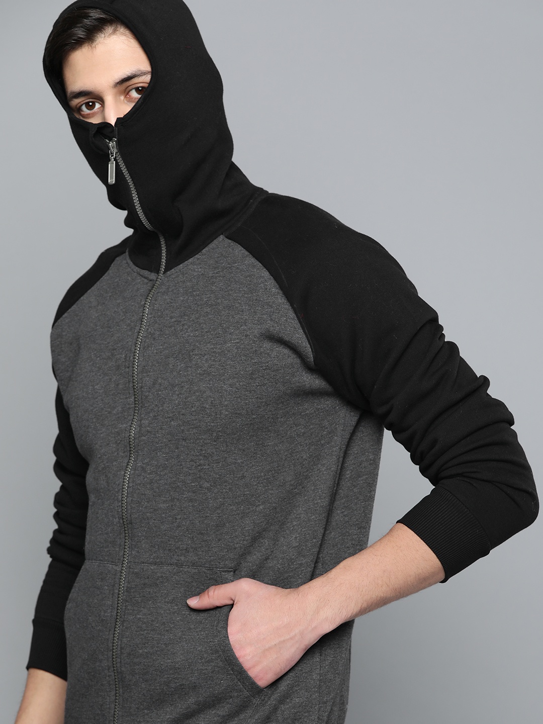 

Harvard Men Charcoal Grey & Black Solid Hooded Sweatshirt