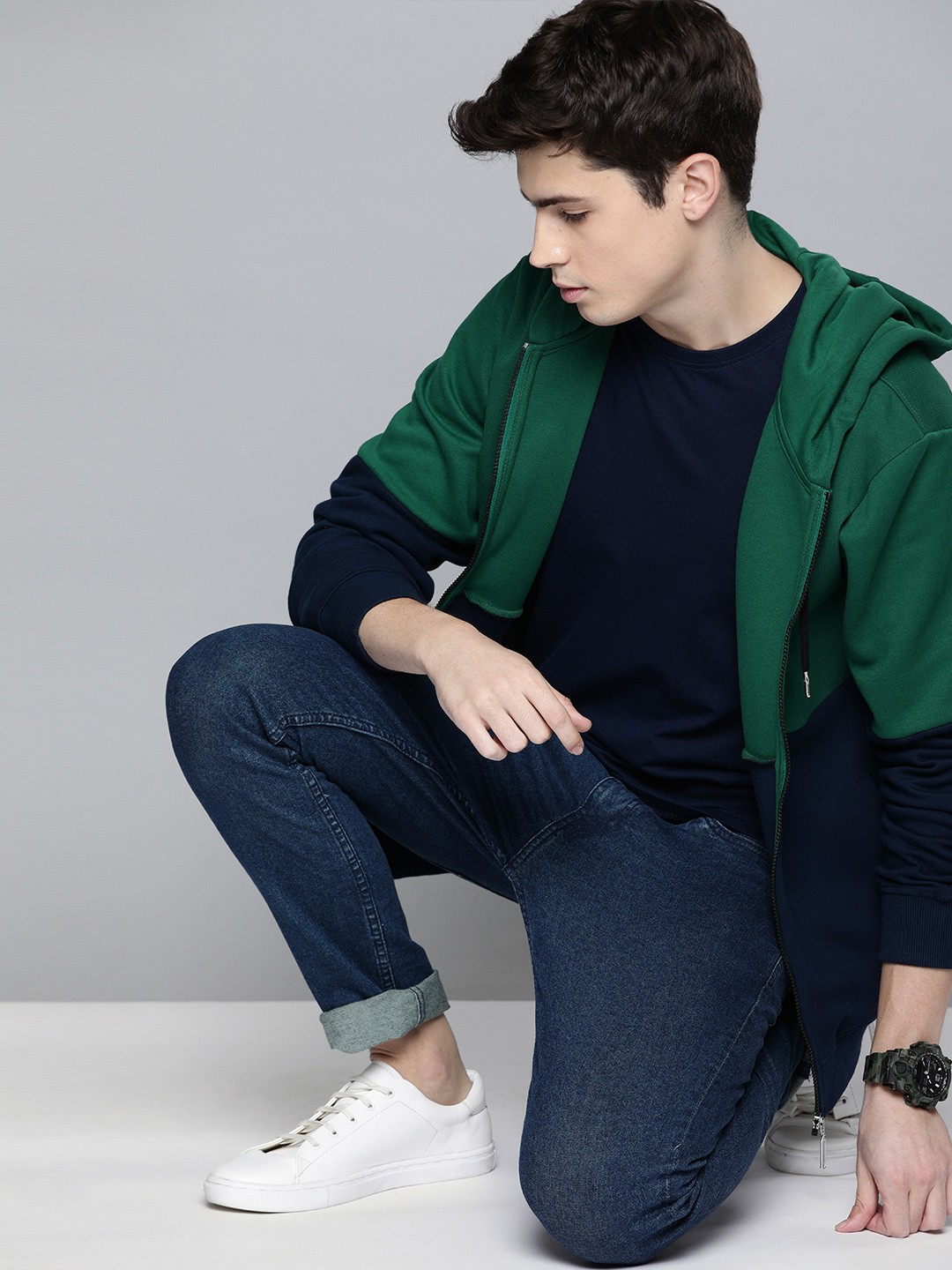

Harvard Men Green & Navy Blue Colourblocked Hooded Sweatshirt