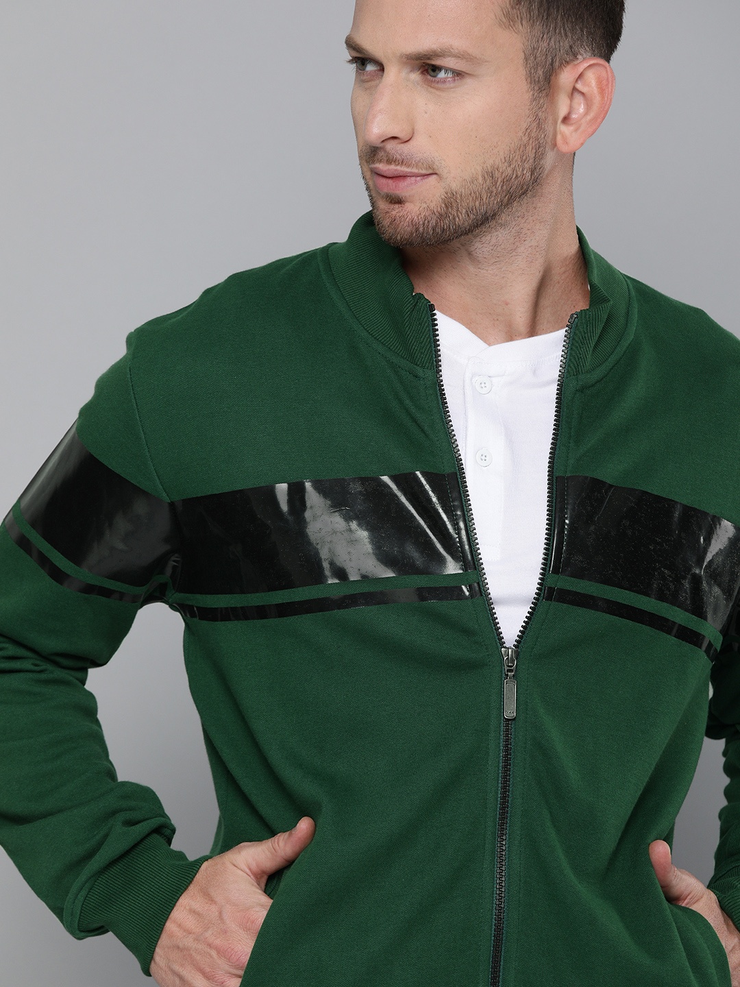 

Harvard Men Green Printed Sweatshirt