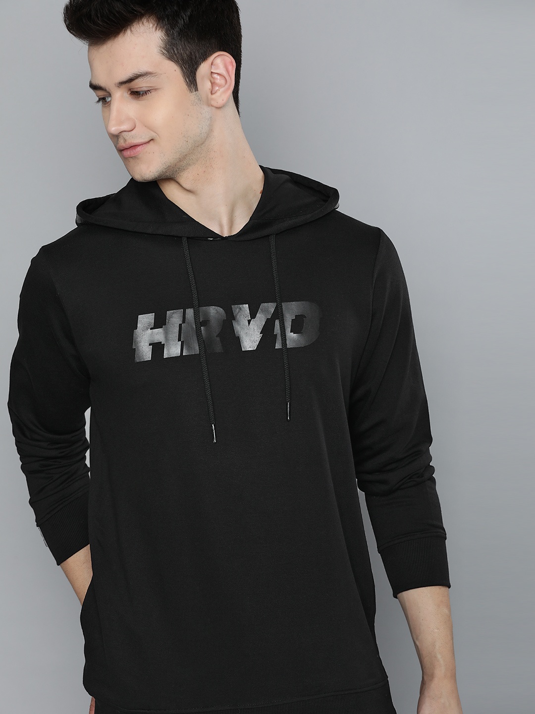 

Harvard Men Black Solid Hooded Sweatshirt