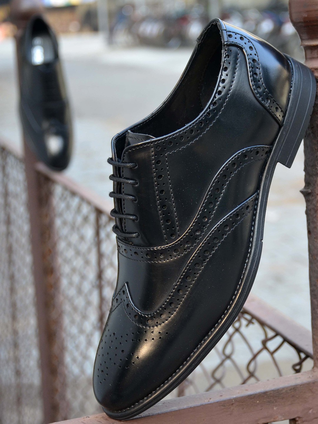 

aadi Men Black Textured Formal Brogues