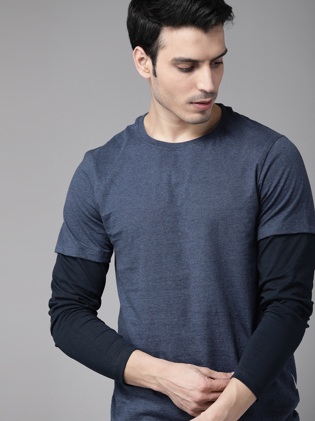 

Roadster Men Navy Blue Solid Doctor Sleeves Pure Cotton T-shirt