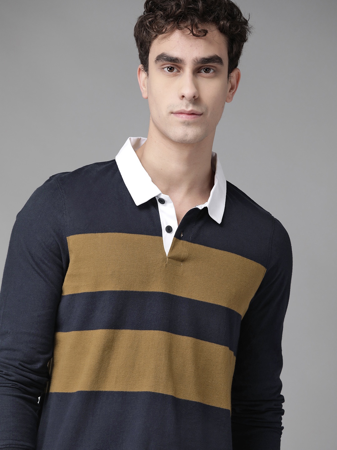 

Roadster Men Navy Blue & Khaki Colourblocked Pure Cotton Polo Collar T-shirt