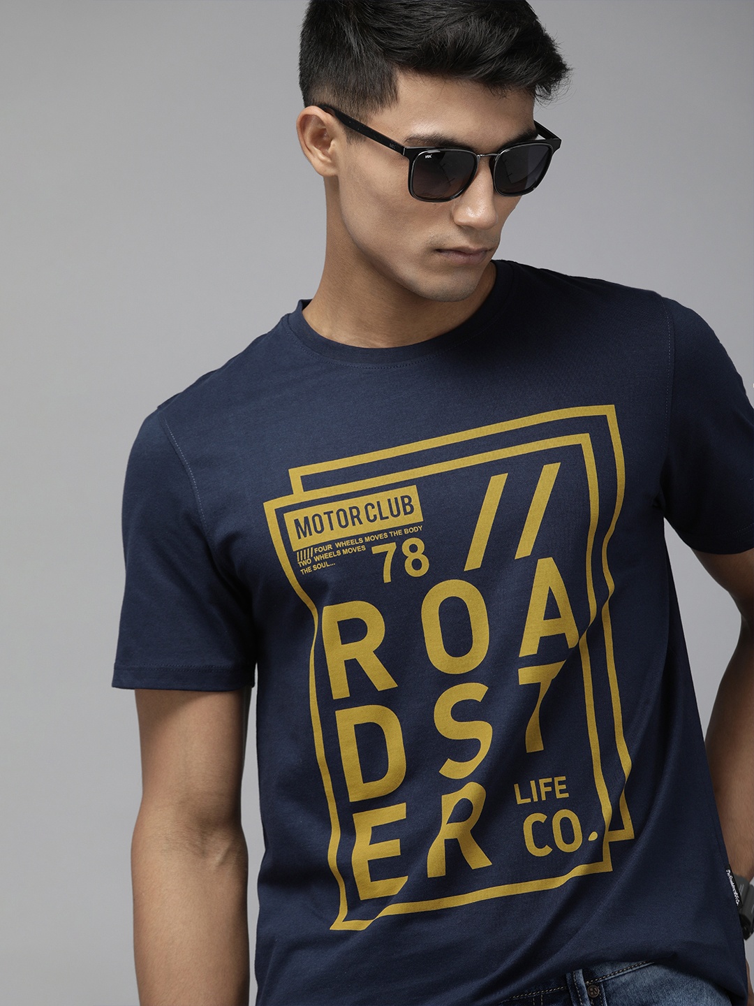 

Roadster Men Navy Blue Printed Round Neck Pure Cotton T-shirt