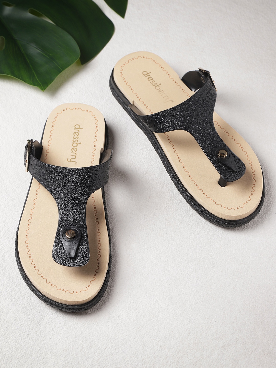 

DressBerry Women Black Solid T-Strap Flats