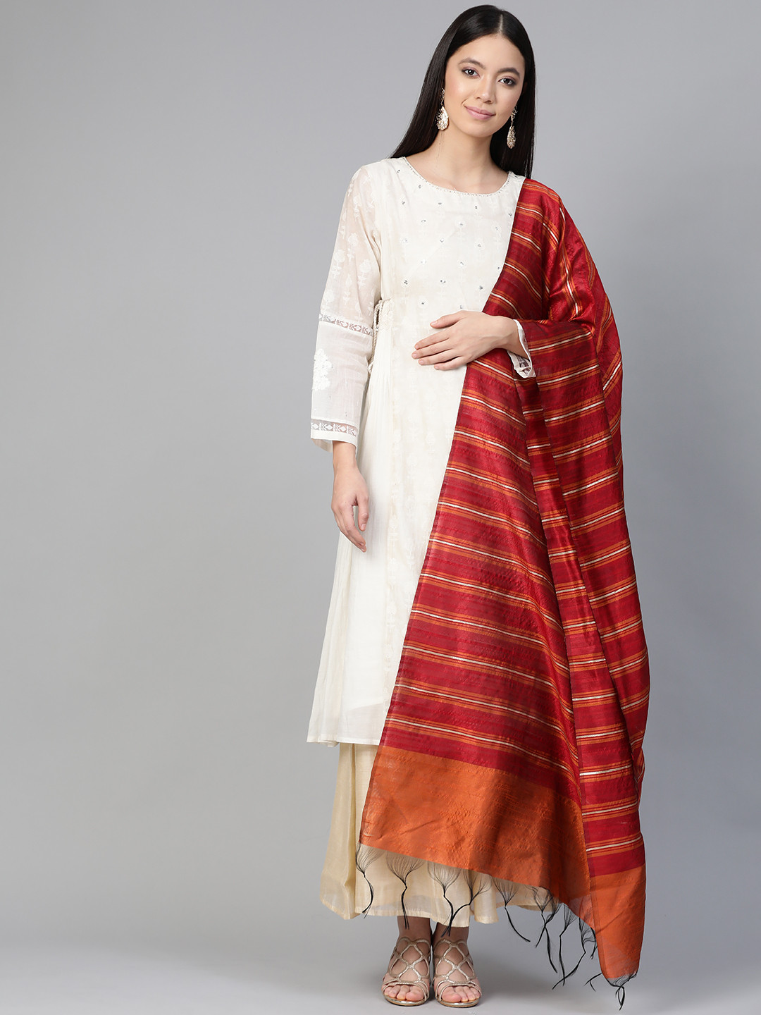 

Indo Era Maroon & Rust Orange Self Striped Dupatta