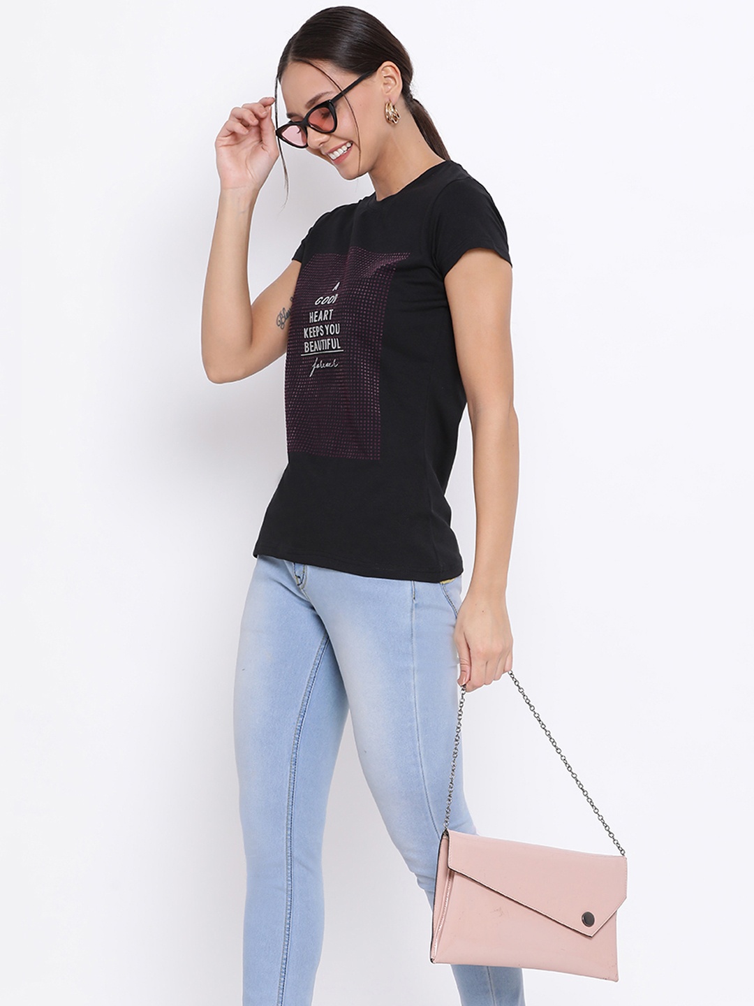 

Crimsoune Club Women Black & Mauve Printed Round Neck T-shirt