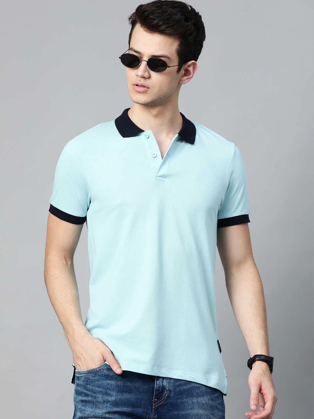 

Roadster Men Blue Solid Polo Collar T-shirt