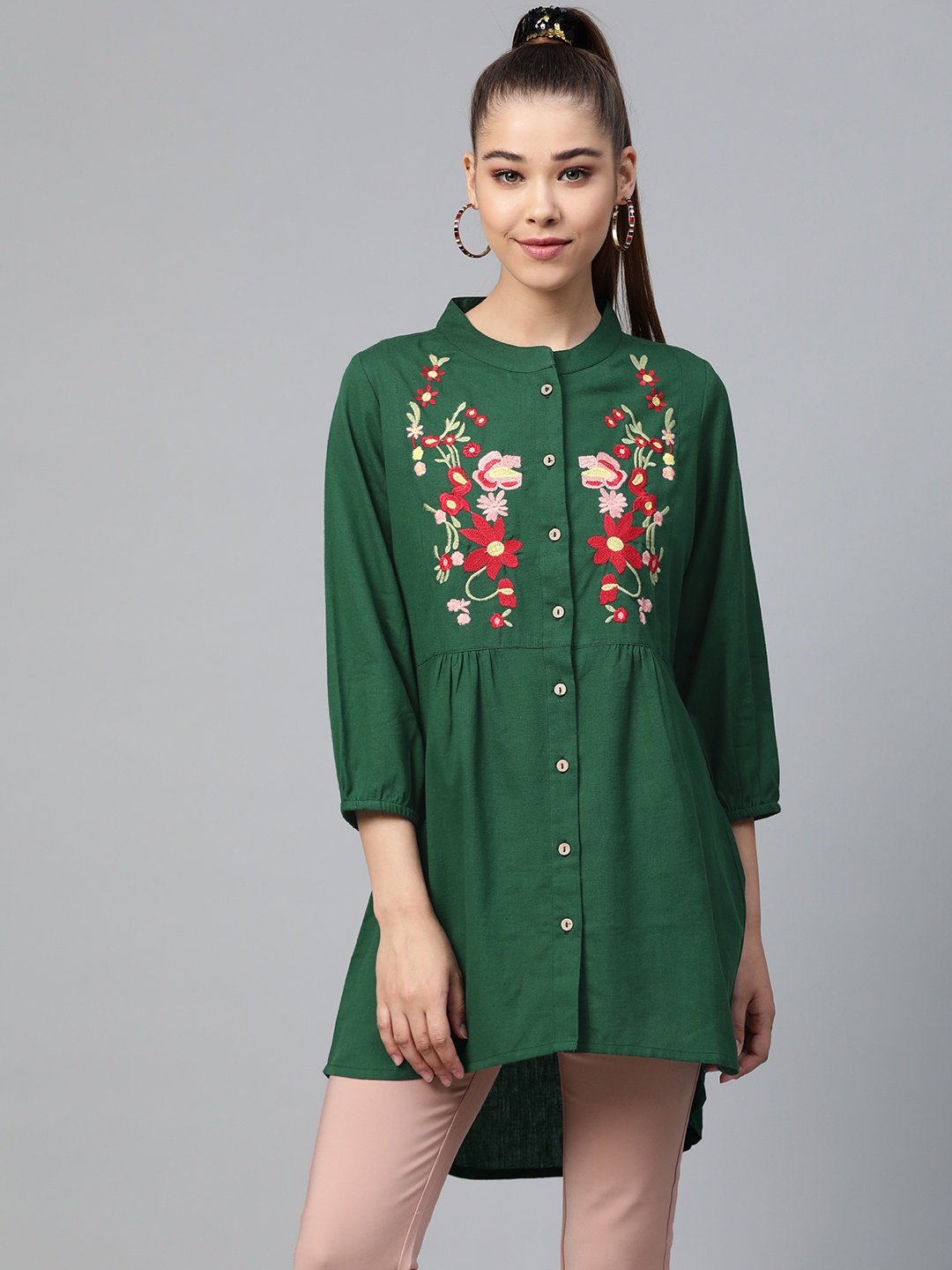

Shae by SASSAFRAS Women Green & Red Embroidered High-Low Tunic