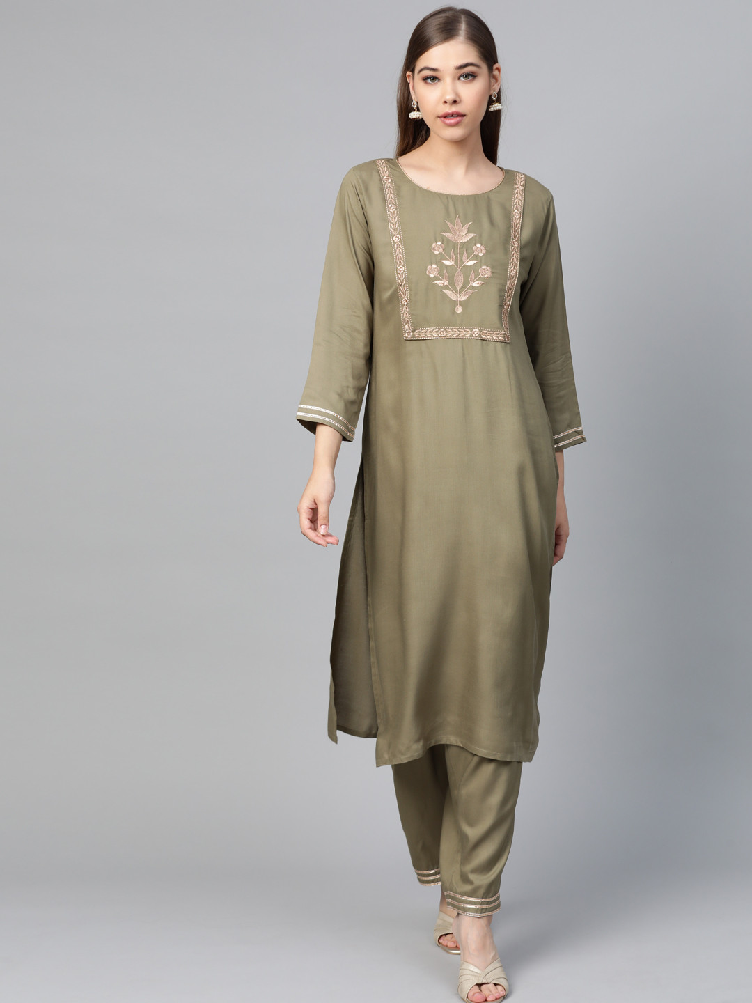 

Shae by SASSAFRAS Women Olive Green & Golden Zari Yoke Design Kurta with Trousers