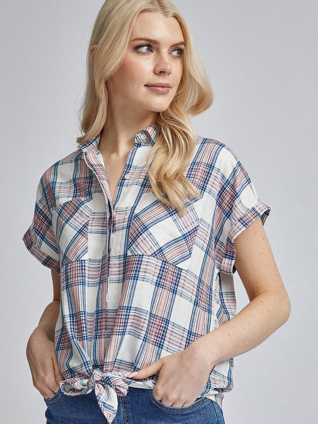 

DOROTHY PERKINS Women Off-White & Blue Regular Fit Checked Casual Shirt