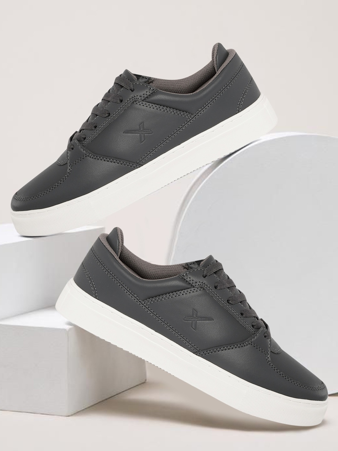 

HRX by Hrithik Roshan Men Charcoal Grey Skate Street Sneakers