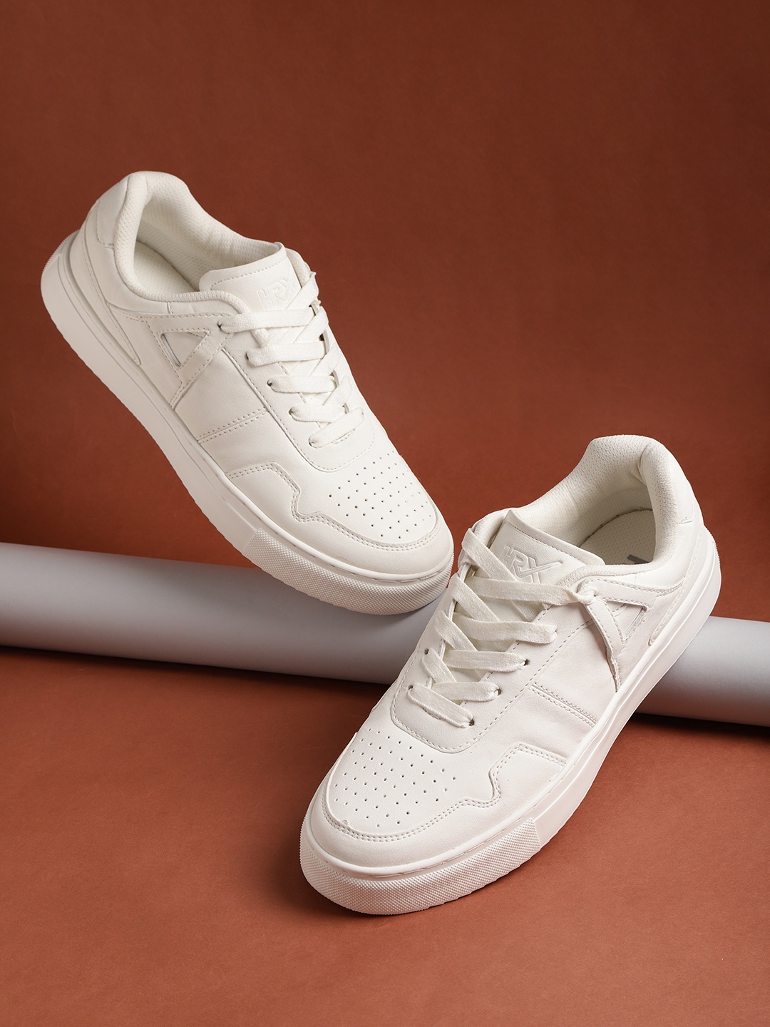 

HRX by Hrithik Roshan Men White Skate Street Sneakers