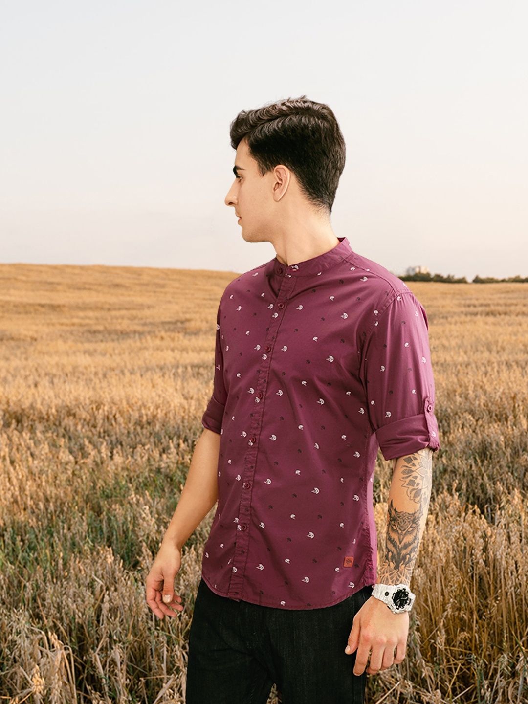

Roadster Men Maroon Regular Fit Printed Casual Shirt